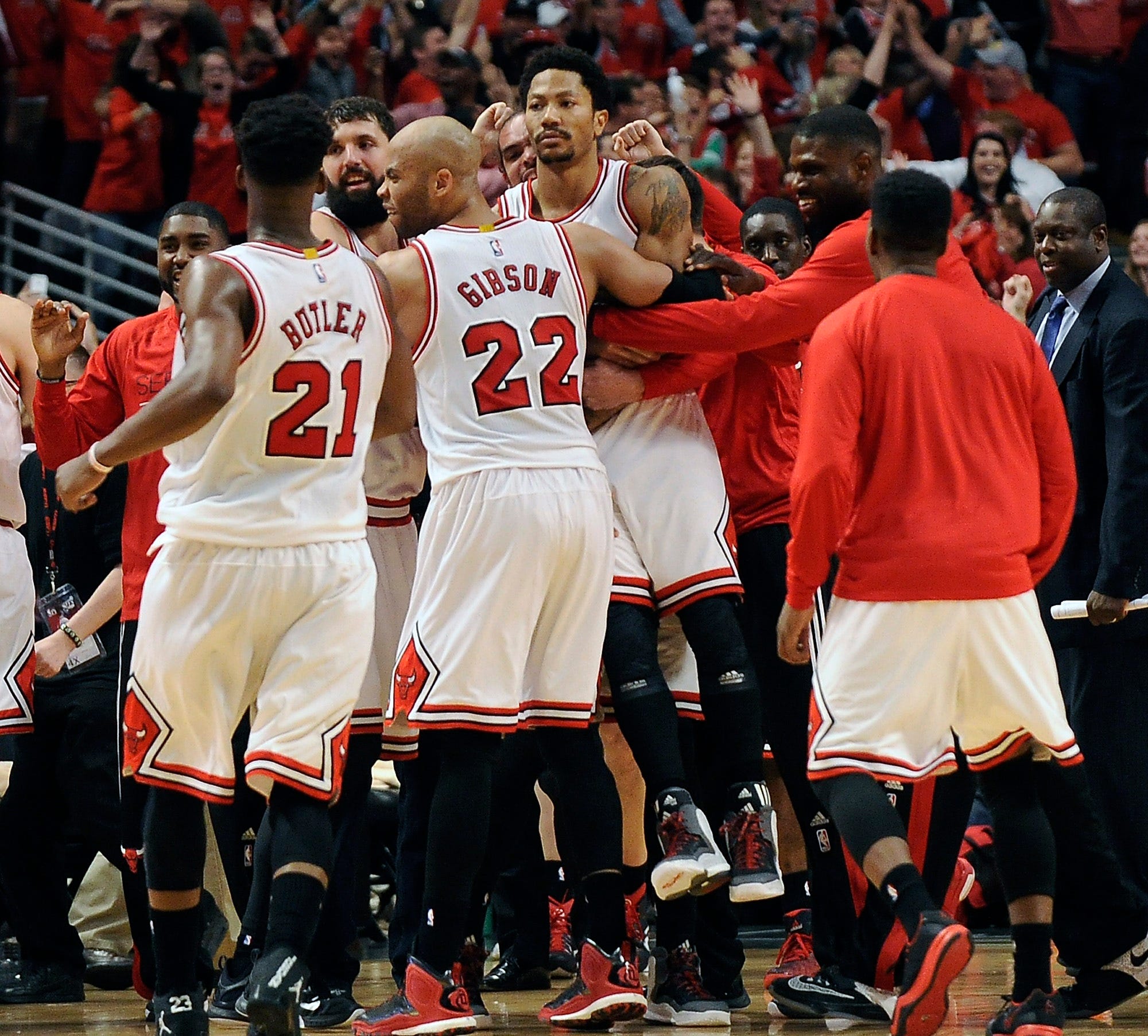 derrick rose buzzer beater